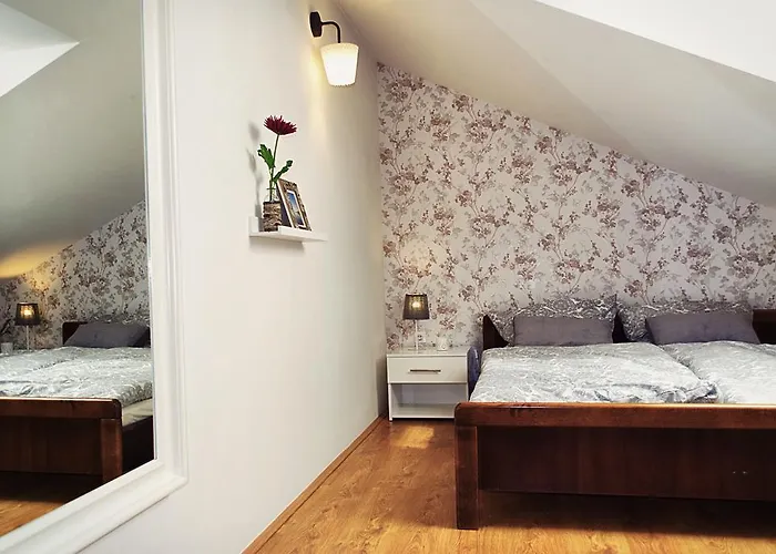 Sunset Hill 자다르